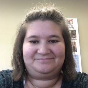 Meet your Posher, Stefanie